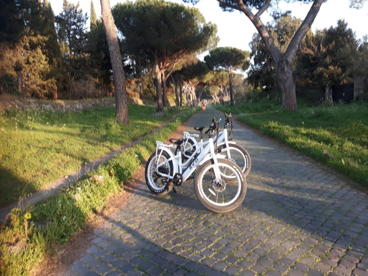 Bici Grill Decimo Miglio Aeroporto Ciampino Francigena Country House Eksteriør bilde